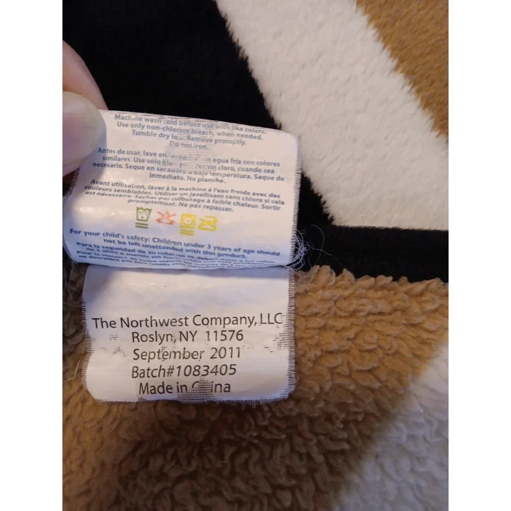 NorthWest Disney NFL New‎ Orleans Saints Mickey Mouse Football Fleece Throw...